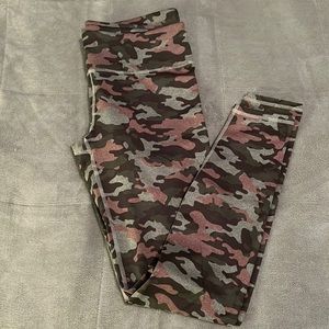 Fabletics camo leggings